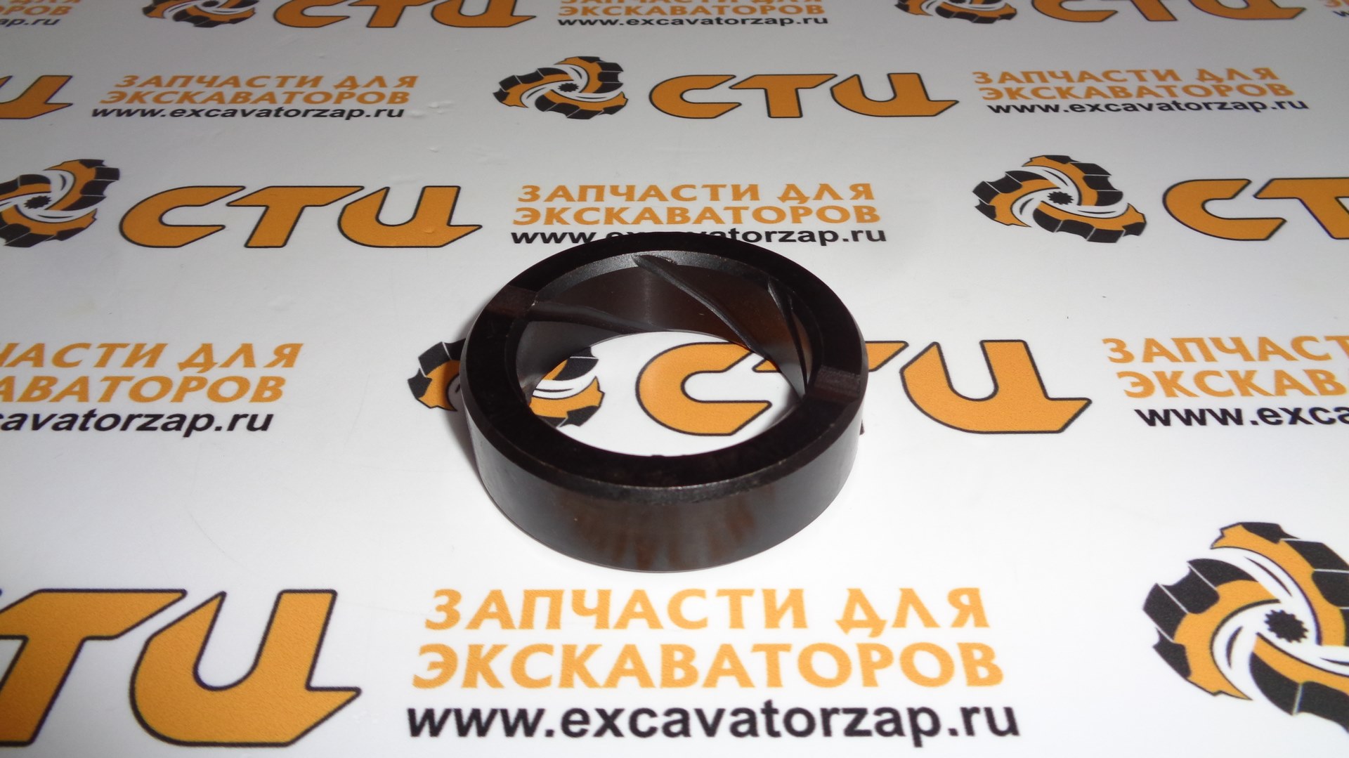 Втулка ZTAM-00053 верхнего шкворня переднего моста экскаватора HYUNDAI R140W, R1400W